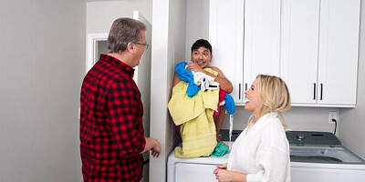 Watch amazing Danielle Renae's video