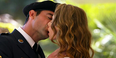 Very expressive blonde fucks her soldier boyfriend