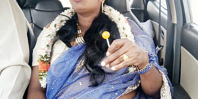 Indian Car Sex Telugu Dirty Talks.car Driver Try to Fuck Telugu Saree Aunty.