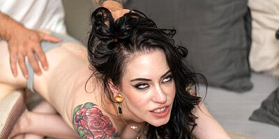 Watch gambling Anna De Ville's clip