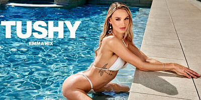 Impeccable Emma Hix at oral scene