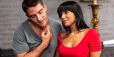 Sinful Rose Monroe at side fuck scene