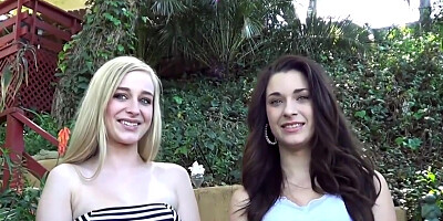 Brithey Blue Loves Lesbian Licks Slit With Britney Blue