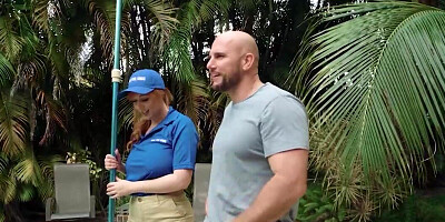 Big boobs redhead about to get screwed savagely outside