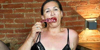 Temperament Vittoria Bad - big tits video - Grandmams