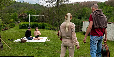 Hunt4k featuring George Uhl's outdoor movie