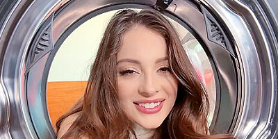 Maddy May And Van Wylde - Pizza Delivery Turns Into A Hot Encounter