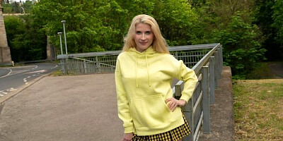 Vanessa's skinny action