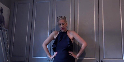 Stepmom has natural boobs and soft belly and meaty ass