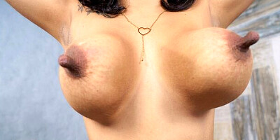 Outstanding Bhiankha's curvy movie