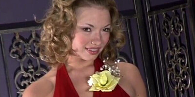 Watch lissome Maya Hills's dirt