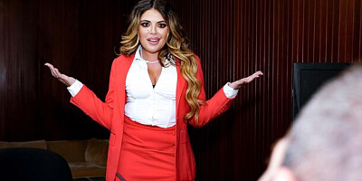 Mylf Labs featuring Lilly Hall and Vivianne DeSilva's big cock dirt