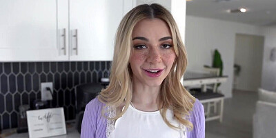 Wet pussy stepbro is going to step fuck her on all fours