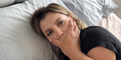 Don't Scream! Step Daughter Gets Fucked By Her Horny Step Dad While She Was Taking a Nap