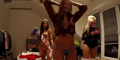 Watch cover-girl girlfriend's xxx