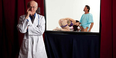 Naughty Hailey Young - side fuck scene - Brazzers Exxtra