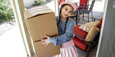 Kimmy Kimm & Chris Epic in Petite Neighbor Makes It Fit - ExxxtraSmall