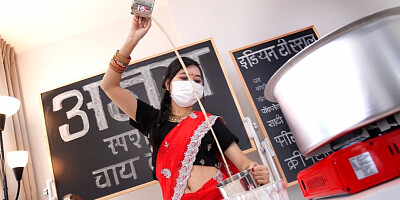 Indian Desi Tea Maker ,who love to sex with her customer( Hindi Audio )