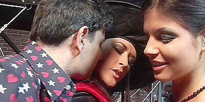 Kayla And Riley Have A Threesome And Share The Cock Right Until The End