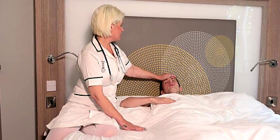 Mature lady nurses him with her moist pussy fuckhole