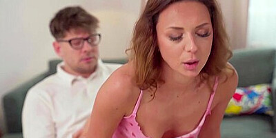 Michael Fly And Isabella De Laa In Sucks Bfs Cock And Gets Fucked On The Table