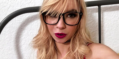 Spanking in the ass for petite cutie Kenzie Reeves