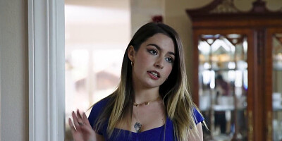 After a huge argument two lady friends make up by having sex