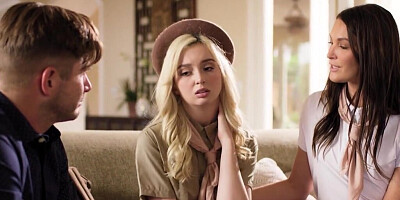 Pretty Lexi Lore sells her cookie to a mature couple