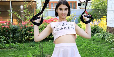 Watch stylish Sasha Xray's dirt