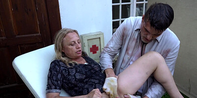 Brittany Bardot And Anna De Ville - Sweaty Feet Inside Cunt