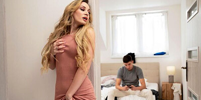 Sneaky Brady Bud - cowgirl smut - Moms Family Secrets