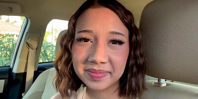 Busty Pinay teen flaunts her stunning body before sex