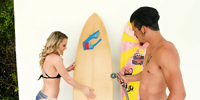 Big booty babe Aubrey Sinclair rides cock in the shower