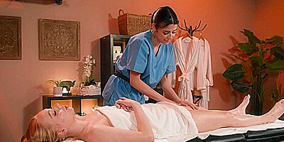 Horny Masseuse Fucks Hot Customer With Braylin Bailey And Kylie