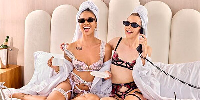 Stunner Selena and Ameena's hairy pussy dirt