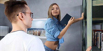 Fairytale Tiny Teen's side fuck dirt