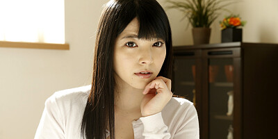 Horny Japanese babe is begging to get a hard fuck in the pussy