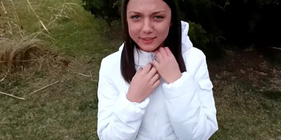 Gorgeous teen is invited to a strangers' room to fuck