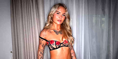 Ali Rose moans and orgasms because of a black dong