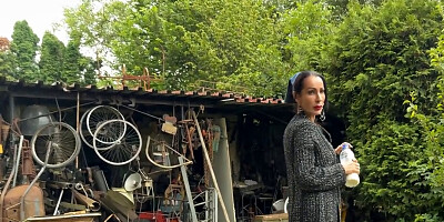 Her mother let me fuck her daughter if she could watch