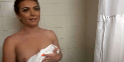 Newcummer Zoe Zikas 8 Guy Gangbang