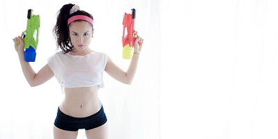 Luring Gabi Paltrova - blowjob movie - Aiden Riley