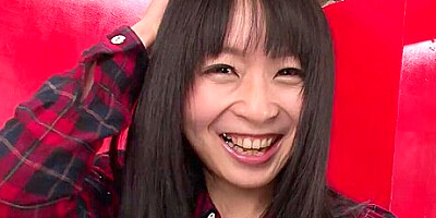 Nozomi Hazuki, a naughty and nasty amateur Japanese chick, drains like a professional in front of the camera - JAV!