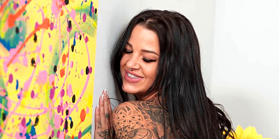 Inked chick wtih a thick figure eaten out by a horny dyke