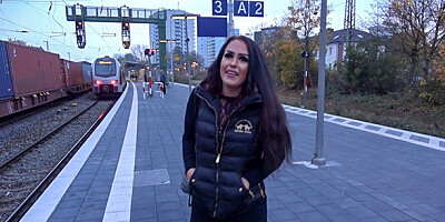 Watch aphrodisiac escort's action