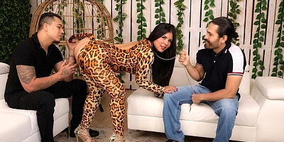 Pin-up Elizabeth Márquez's big cock trailer