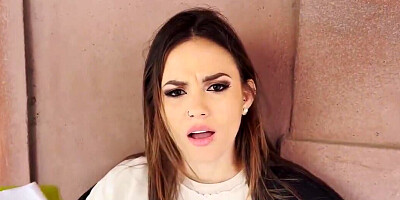 Perfect body babe presents her pink pussy for hard sex