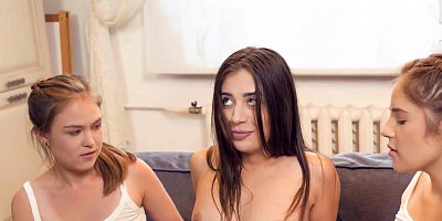 Foursome pleasure session with the freakiest gals