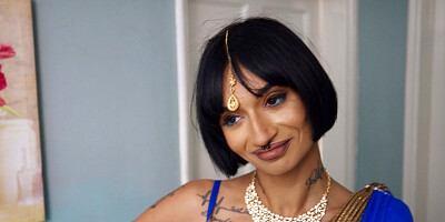 Short-haired mature Candy Scott gets properly fucked in the bathroom