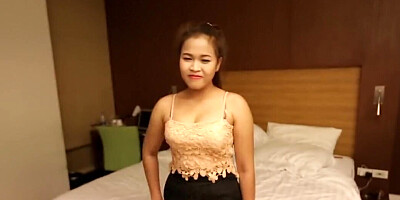 Adorable babe with sexy lips takes care of foreign dick